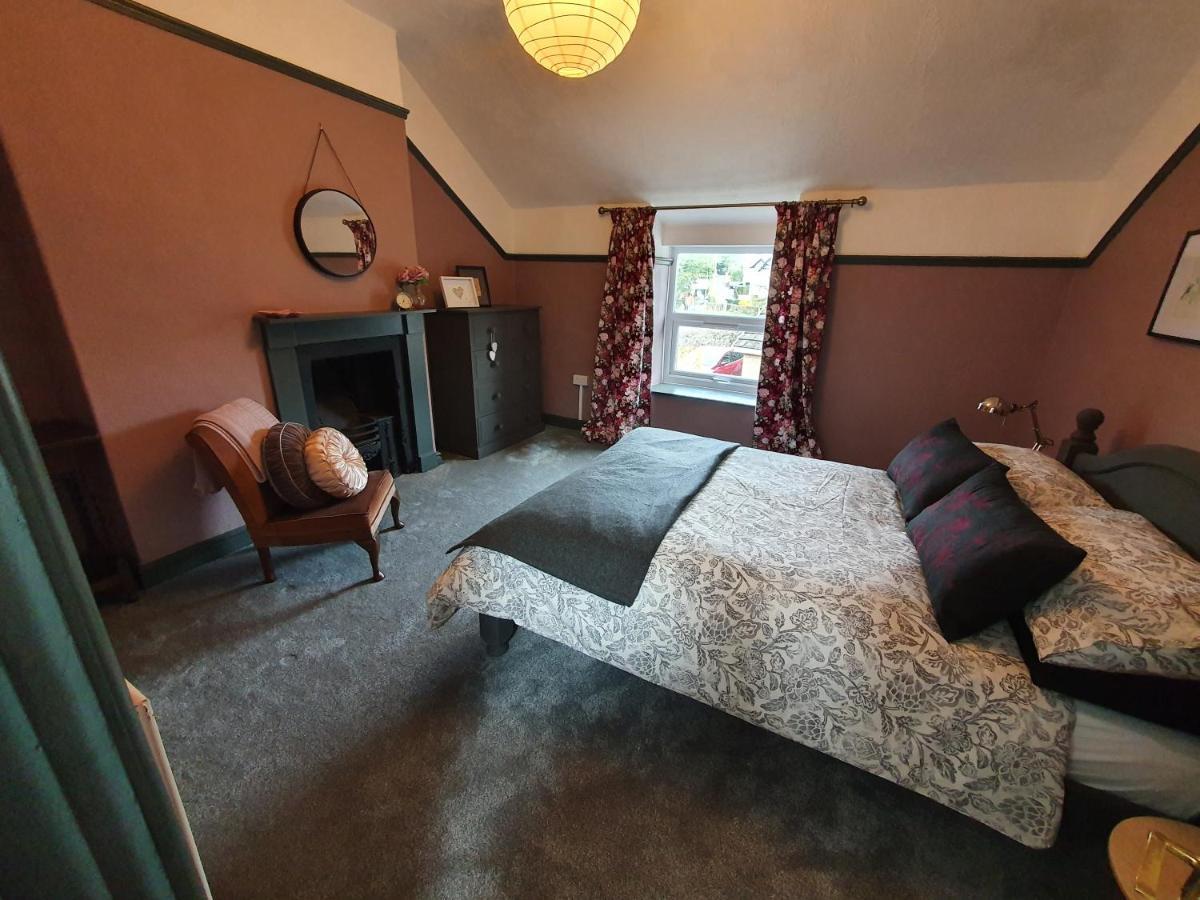 Cosy Cottage In Heart Of Llangollen Buitenkant foto