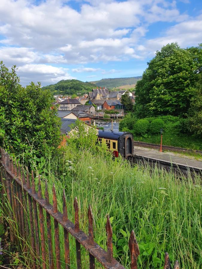 Cosy Cottage In Heart Of Llangollen Buitenkant foto