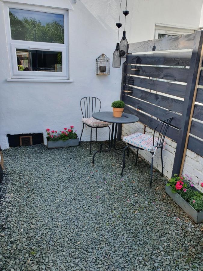 Cosy Cottage In Heart Of Llangollen Buitenkant foto
